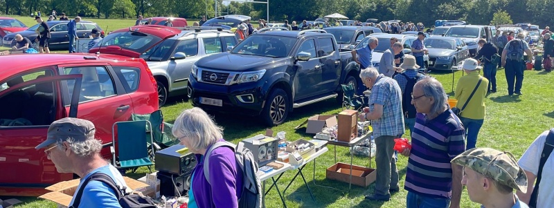 Dunstable Downs (Luton) Boot Sale